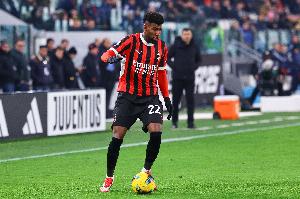 罗马诺：租借1年+1000万选择买断费，贝西克塔斯正加速敲定埃默森