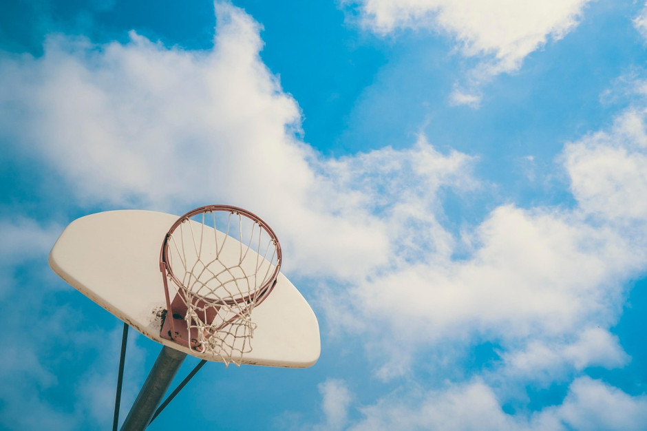 广厦统治力多强:本季4连杀辽宁狂胜73分 夺赛点冲第3次总决赛