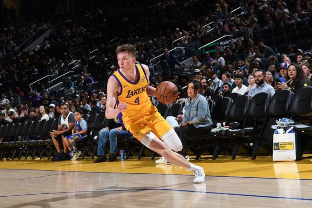 彩票-上五年大学换来被湖人选中，克内克特不走寻常路