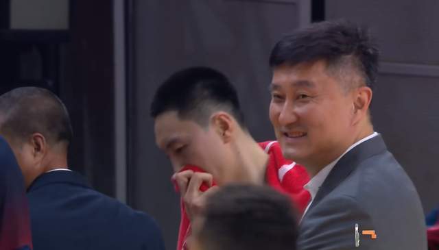 体彩-就这怎么冲冠?2场硬仗狂输71分,广东暴露短板,杜锋需做4点调整