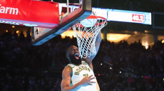 麦克朗再救扣篮大赛！布朗无视争议：我接近夺冠